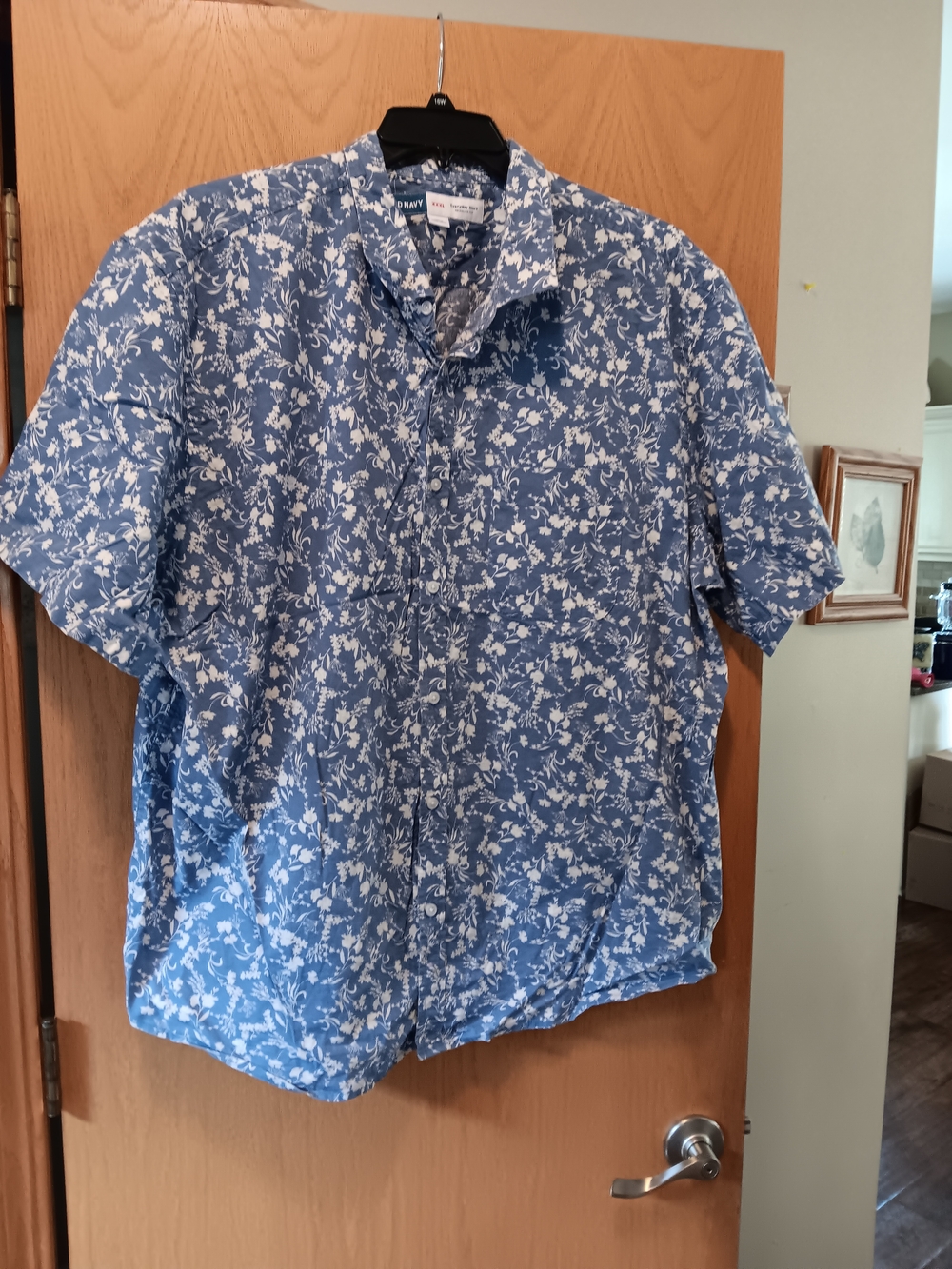 Mens Size 3XL, Old Navy Blue Floral Short-Sleeve Button-Down Shirt